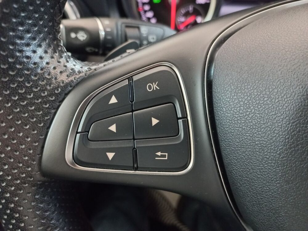 Classe GLA GLA 180 Business Edition BVA7 2019 occasion 91580 &Eacute;tr&eacute;chy
