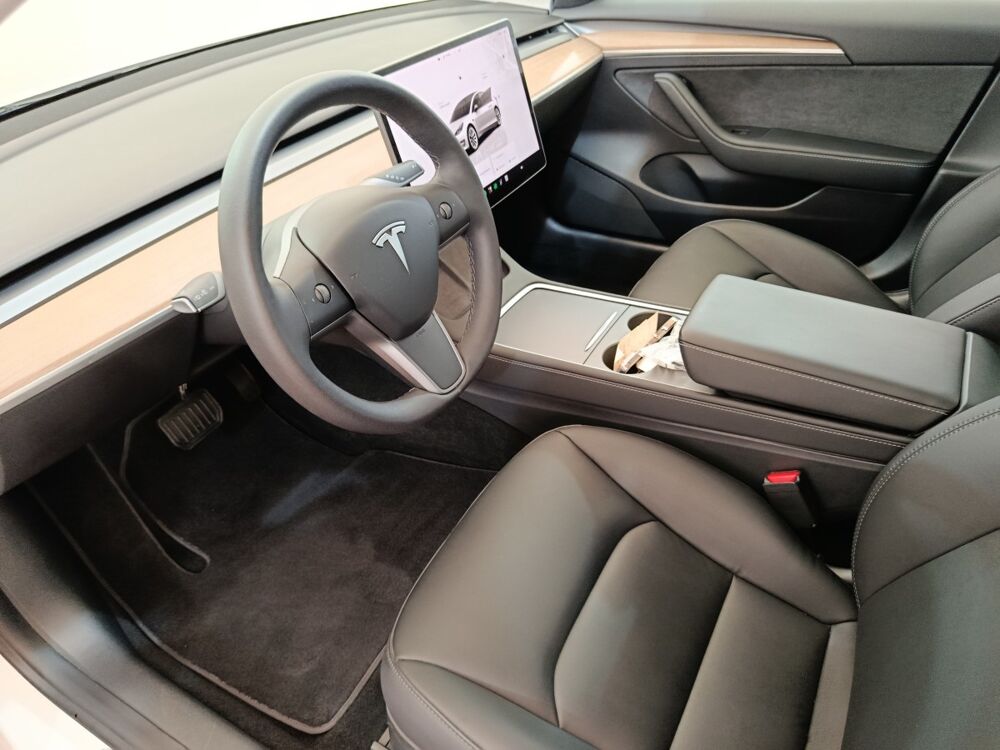 Model 3 Grande Autonomie Dual-Motor AWD 2024 occasion 91580 &Eacute;tr&eacute;chy