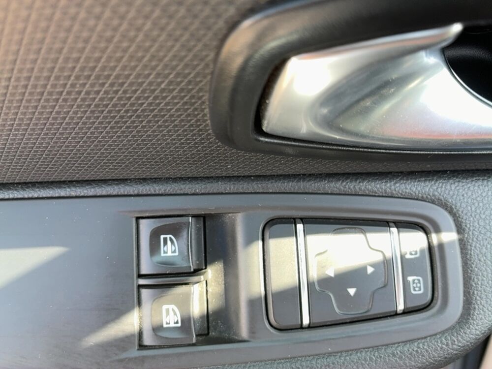 Clio Zen R&eacute;versible dCi 75 2019 occasion 85140 Les Essarts