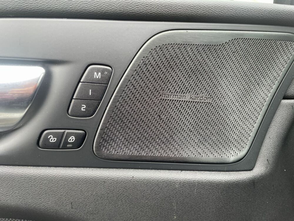 XC60 B5 AWD 235 Geartro 8 R-Design 2020 occasion 44150 Saint-G&eacute;r&eacute;on