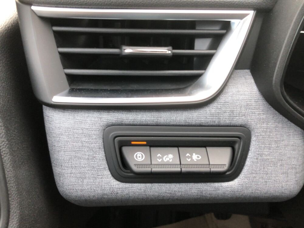 Clio g&eacute;n&eacute;ration Blue dCi 100 -25 + Navigation 2024 occasion 42240 Unieux