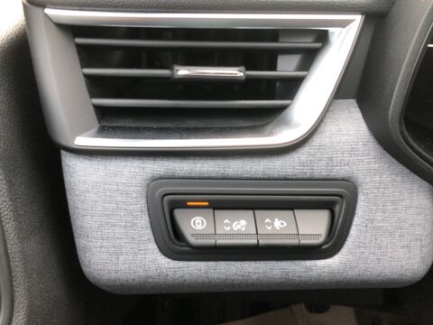 Clio g&eacute;n&eacute;ration Blue dCi 100 -25 + Navigation 2024 occasion 42240 Unieux