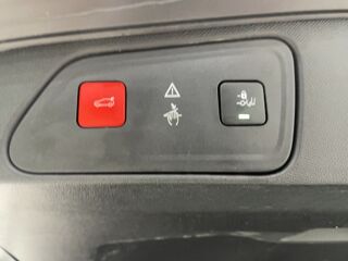 3008 Hybrid4 300 e-EAT8 GT 5 portes (f&eacute;vr. 2020) (co2 30) 2020 occasion 63300 Thiers