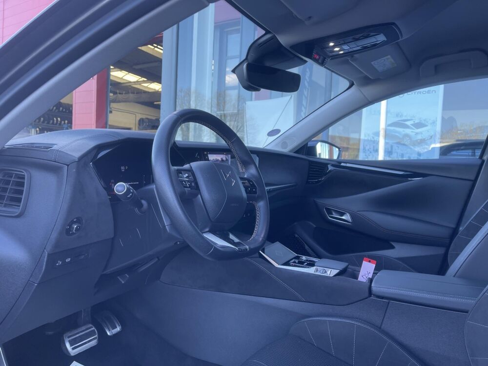 DS3 PURETECH 130 PERFORMANCE LINE + AUTO 2022 occasion 38460 Cr&eacute;mieu