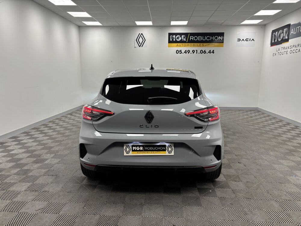Clio Techno E-Tech full hybrid 145 -24 2024 occasion 86500 Montmorillon