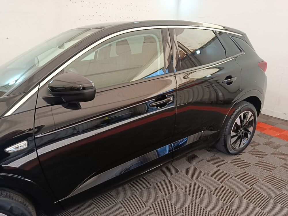 Grandland 1.5 Diesel 130ch Auto ELEGANCE BUSINESS 2023 occasion 91580 &Eacute;tr&eacute;chy