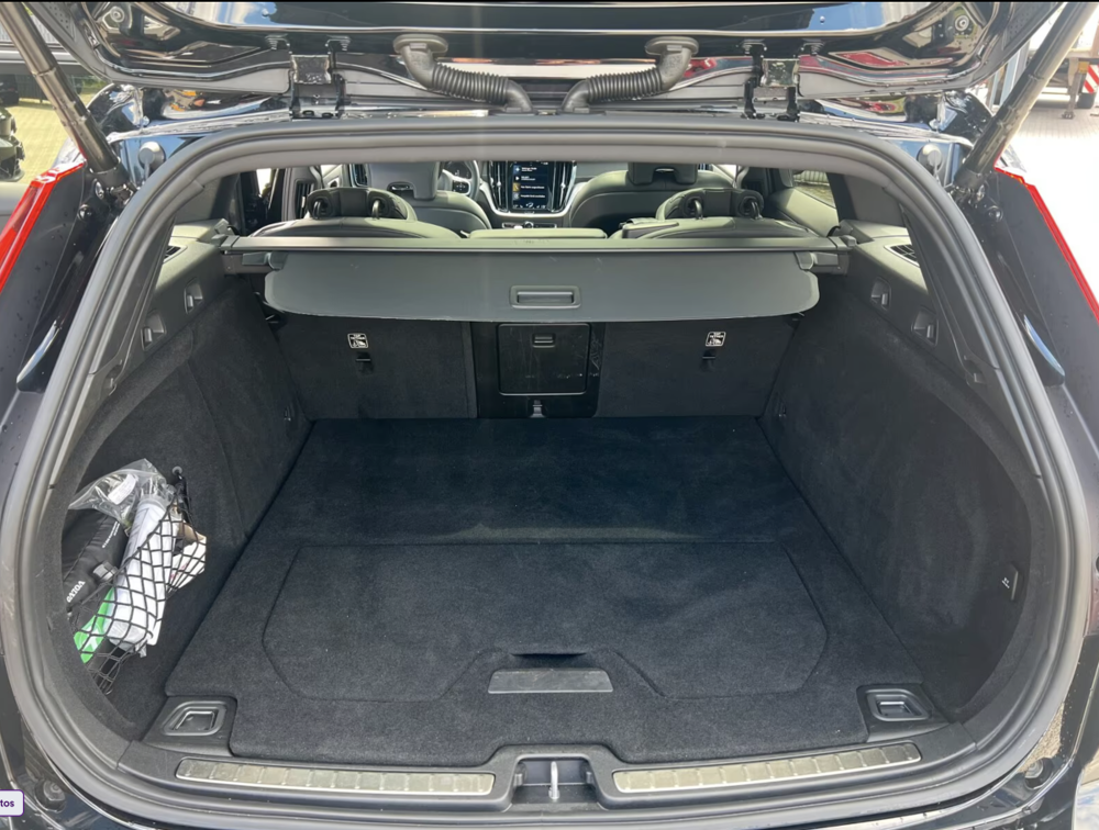V60 T8 R-Design - Toit ouvrant - Harman Kardon - Autres mod&egrave;les 2022 occasion 69007 Lyon