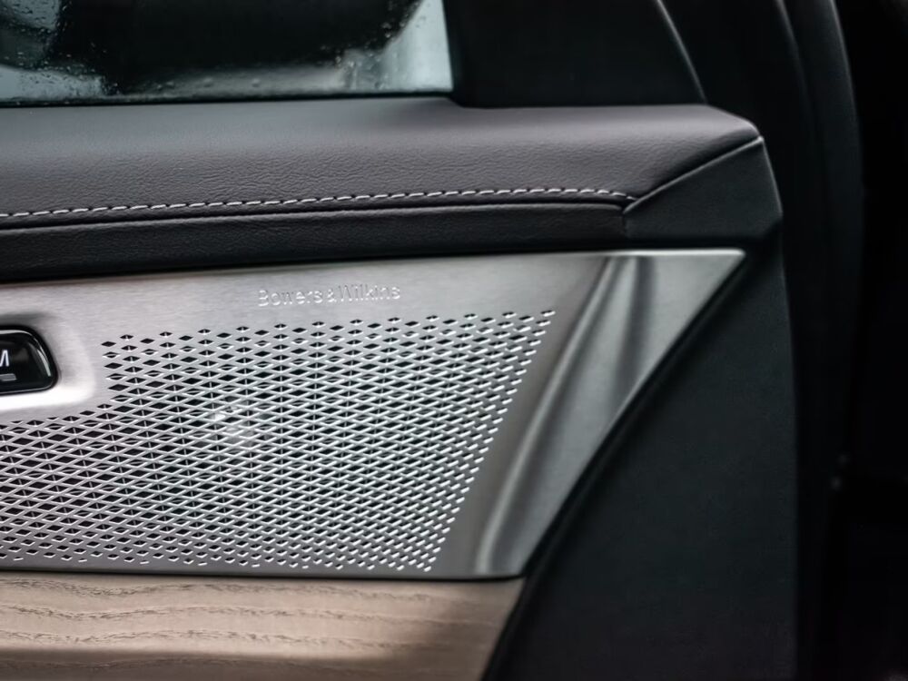 XC90 T8 AWD Ultra Dark 455 Cuir Beige Bowers Wilkins Suspension P 2025 occasion 69007 Lyon