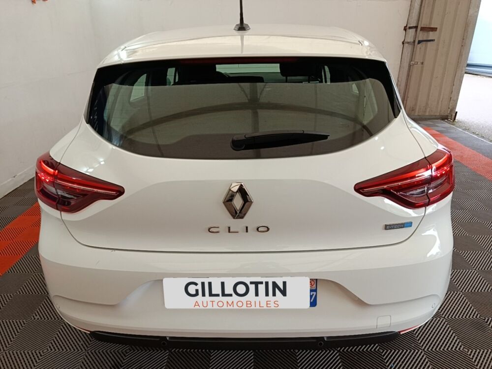 Clio Business E-Tech hybride 140 -21N 2022 occasion 91580 &Eacute;tr&eacute;chy