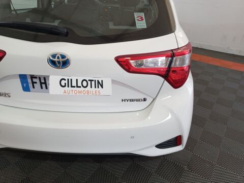 Yaris 1.5 VVT-I HYBRID France Business 2019 occasion 91580 &Eacute;tr&eacute;chy