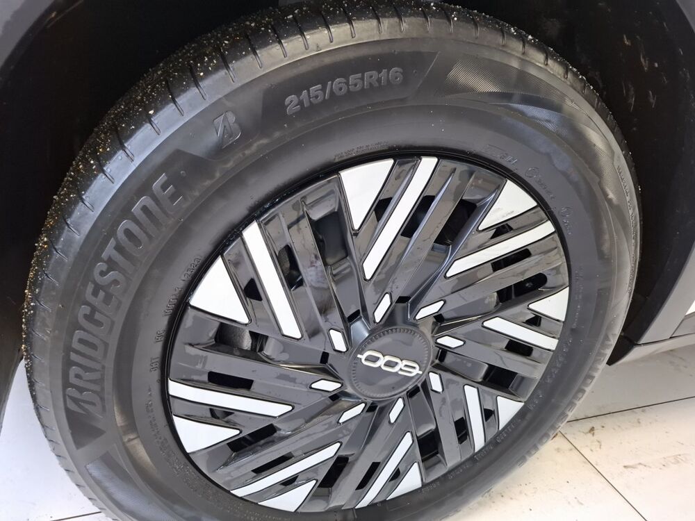 600 Electrique 54 kWh Red 2024 occasion 76360 Barentin