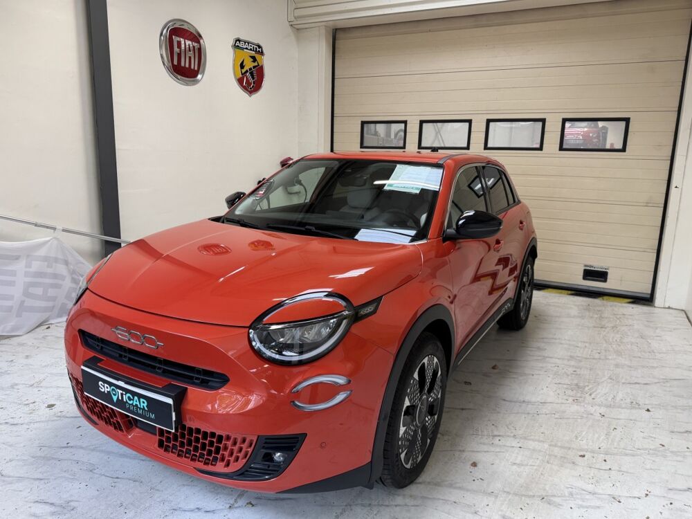 Fiat 600 Electrique 54 kWh La Prima 2023 occasion 76360 Barentin