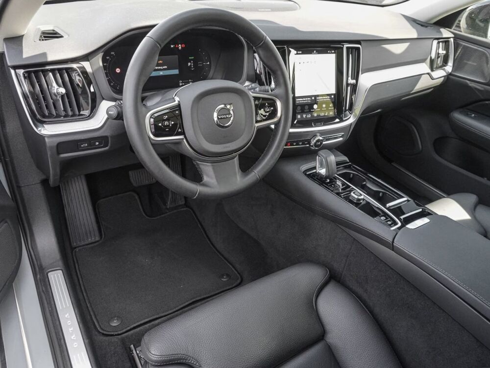 V60 PHEV T8 Plus Dark 455 ch Attelage Cam&eacute;ra 360&deg; Toit Pano Autr 2024 occasion 69007 Lyon