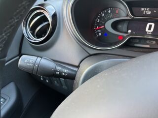 Captur Intens Blue dCi 95 2018 occasion 38370 Saint-Clair-du-Rh&ocirc;ne