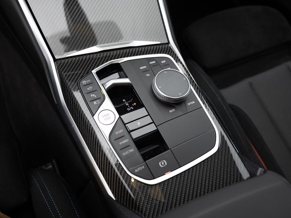 S&eacute;rie 3 330e M Sport 292 ch Toit ouvrant Attelage Cam&eacute;ra 360&deg; Autres 2025 occasion 69007 Lyon