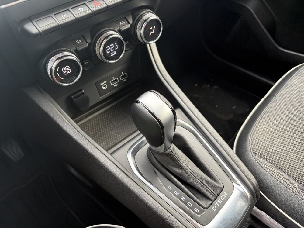 Captur Intens E-Tech hybride 145 -21 2021 occasion 38370 Saint-Clair-du-Rh&ocirc;ne