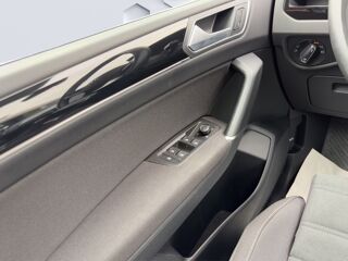 Touran 2.0 TDI R Line 7P 150 Garantie 5 ans Attelage Pack Voyage Au 2025 occasion 69007 Lyon