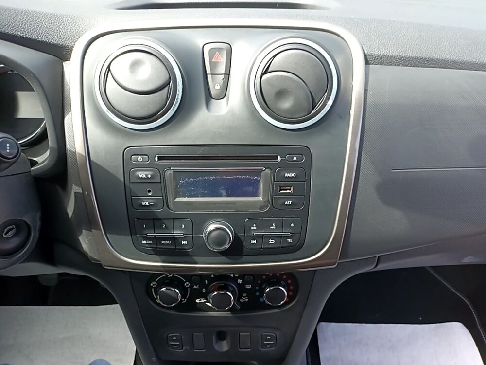 Sandero Laur&eacute;ate 1.2 16V 75 2013 occasion 35210 Ch&acirc;tillon-en-Vendelais