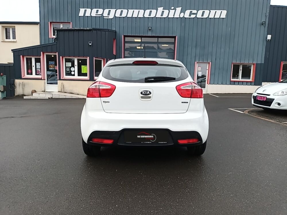Rio 1.1 CRDI 75ch ISG Active 2014 occasion 35210 Ch&acirc;tillon-en-Vendelais