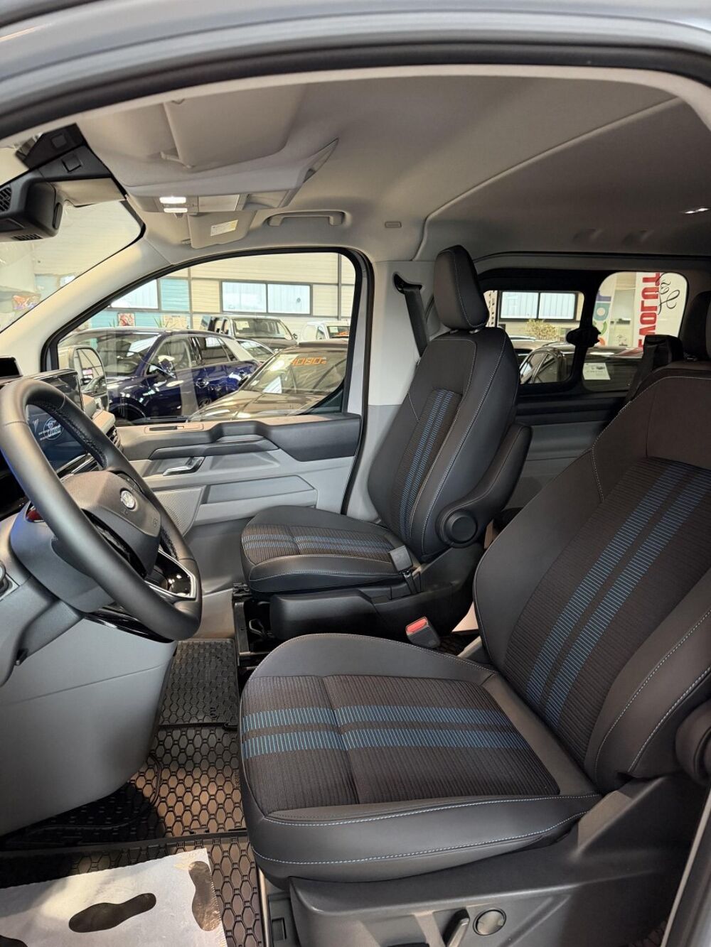 Jumpy 320 L2H1 2.5 Duratec 232 ch SPORT CA CVT 2026 occasion 63360 Gerzat