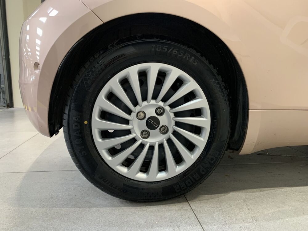500 24kWh Pack Confort 2023 occasion 76360 Barentin