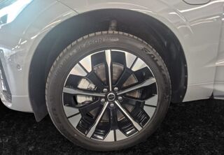 XC60 T6 AWD Plus Dark 398 ch Facelift Attelage Cam 360&deg; Toit ouvr 2025 occasion 69007 Lyon