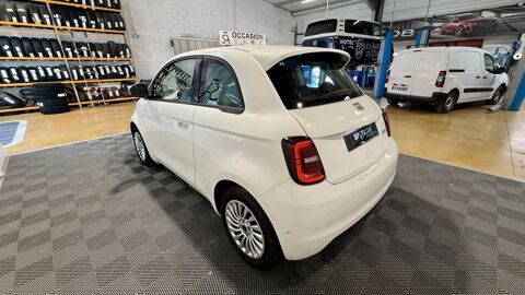 500 E 42kWh 2023 occasion 30220 Aigues-Mortes