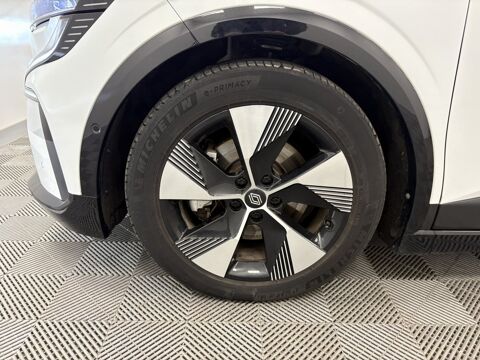 M&eacute;gane equilibre EV40 130ch standard charge 2022 occasion 86500 Montmorillon