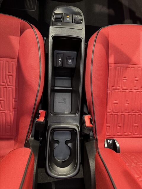500 C 24kWh (Red) 2023 occasion 76360 Barentin