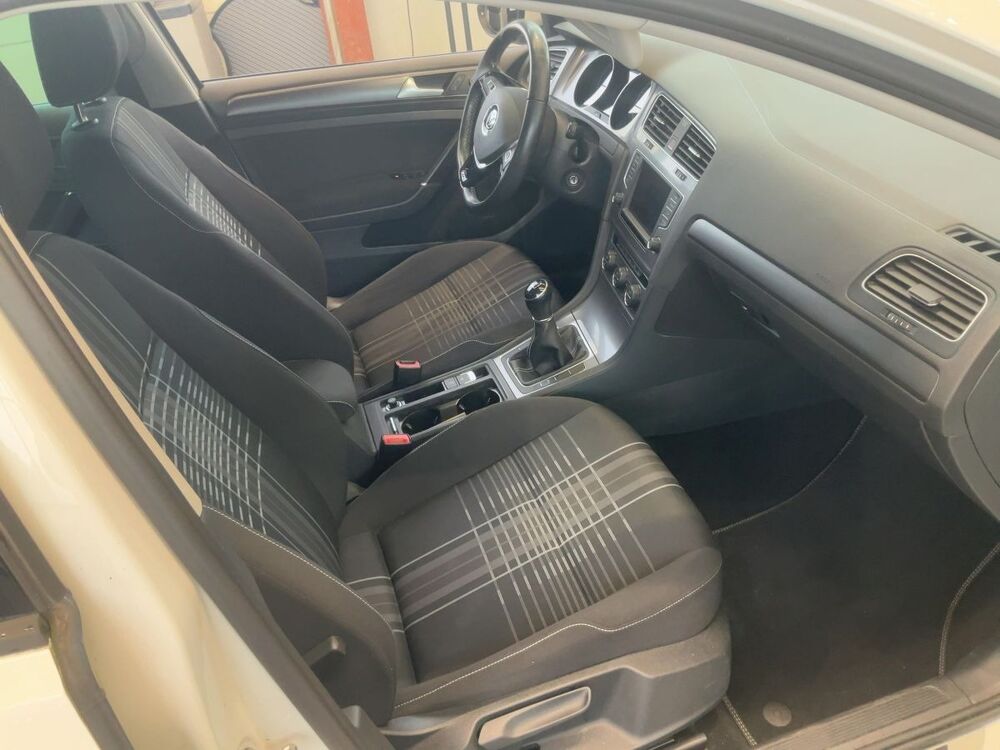 Golf 1.6 TDI 110 BVM5 Confort Business BMT 2015 occasion 35210 Ch&acirc;tillon-en-Vendelais