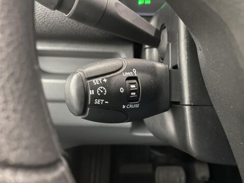 Jumpy Taille M 136ch 75kWh Club 2021 occasion 38550 Saint-Maurice-l'Exil