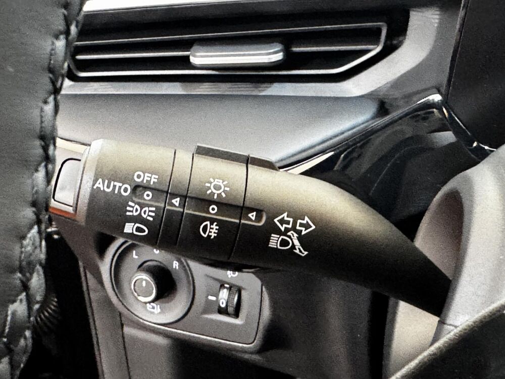 MG3 1.5L 195ch Hybrid+ Luxury 2026 occasion 91580 &Eacute;tr&eacute;chy