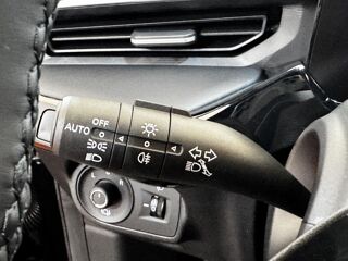 MG3 1.5L 195ch Hybrid+ Luxury 2026 occasion 91580 &Eacute;tr&eacute;chy