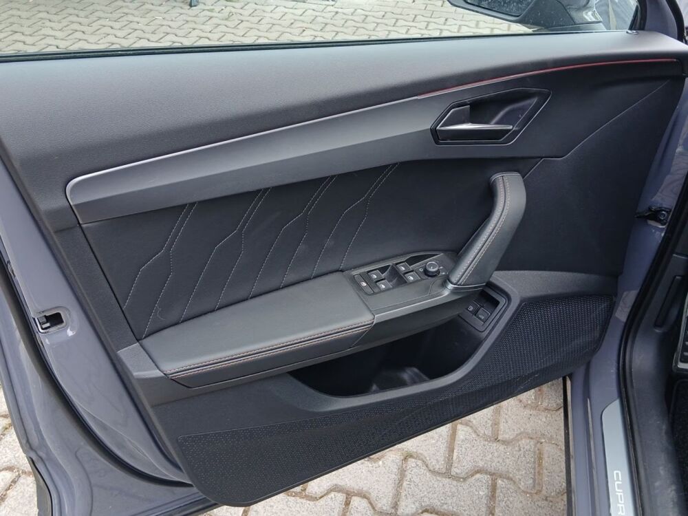 Formentor 1.4 e-HYBRID VZ 245 ch Attelage Gris Graph&egrave;ne Pack XL Autres 2023 occasion 69007 Lyon
