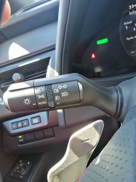 UX 250H 2WD F SPORT 2022 occasion 38300 Saint-Savin