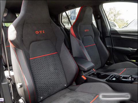 Golf 2.0 TSI 300 DSG7 GTI CLUBSPORT - Akrapovic - Autres mod&egrave;les 2023 occasion 69007 Lyon