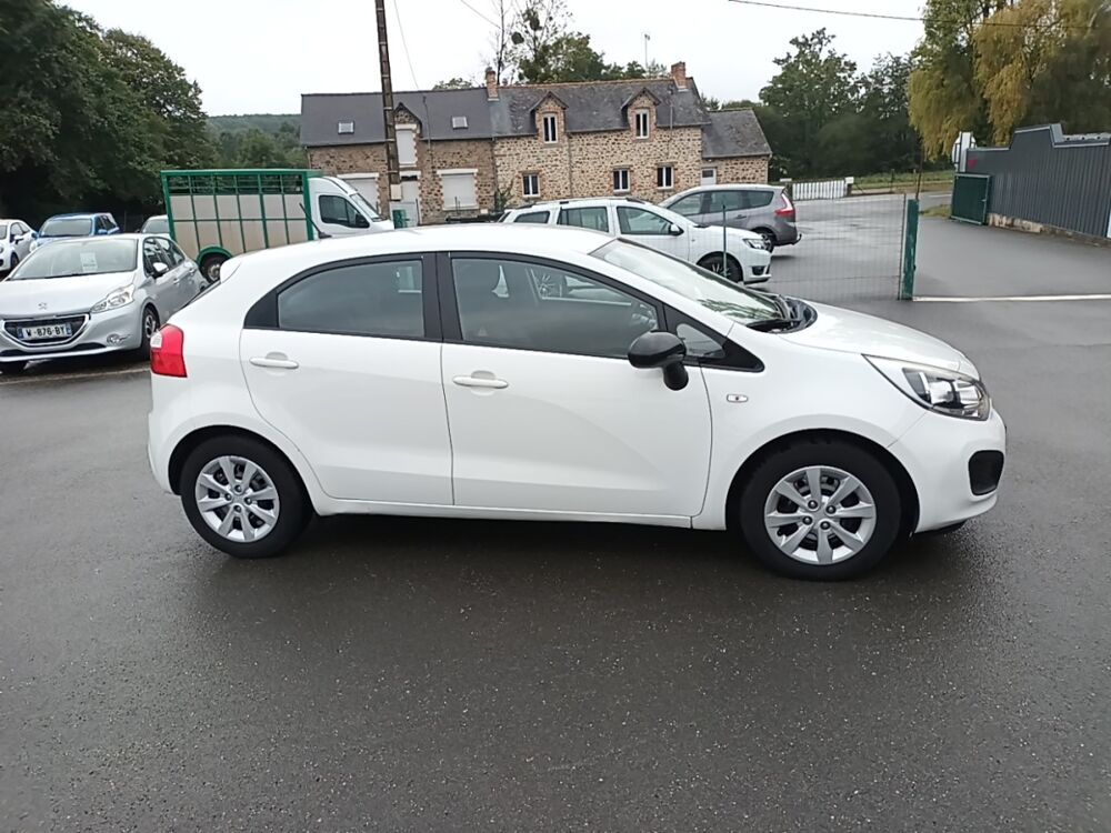 Rio 1.1 CRDI 75ch ISG Active 2014 occasion 35210 Ch&acirc;tillon-en-Vendelais