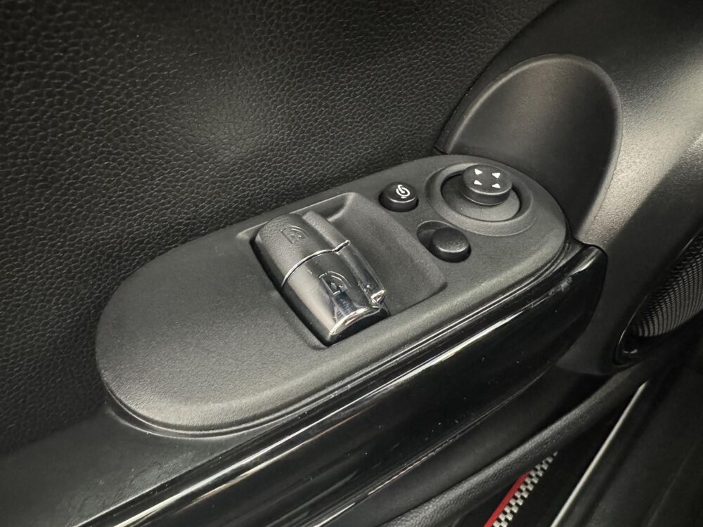 MINI COUPE John Cooper Works Premium Plus 231 BVA8 2024 occasion 76360 Barentin