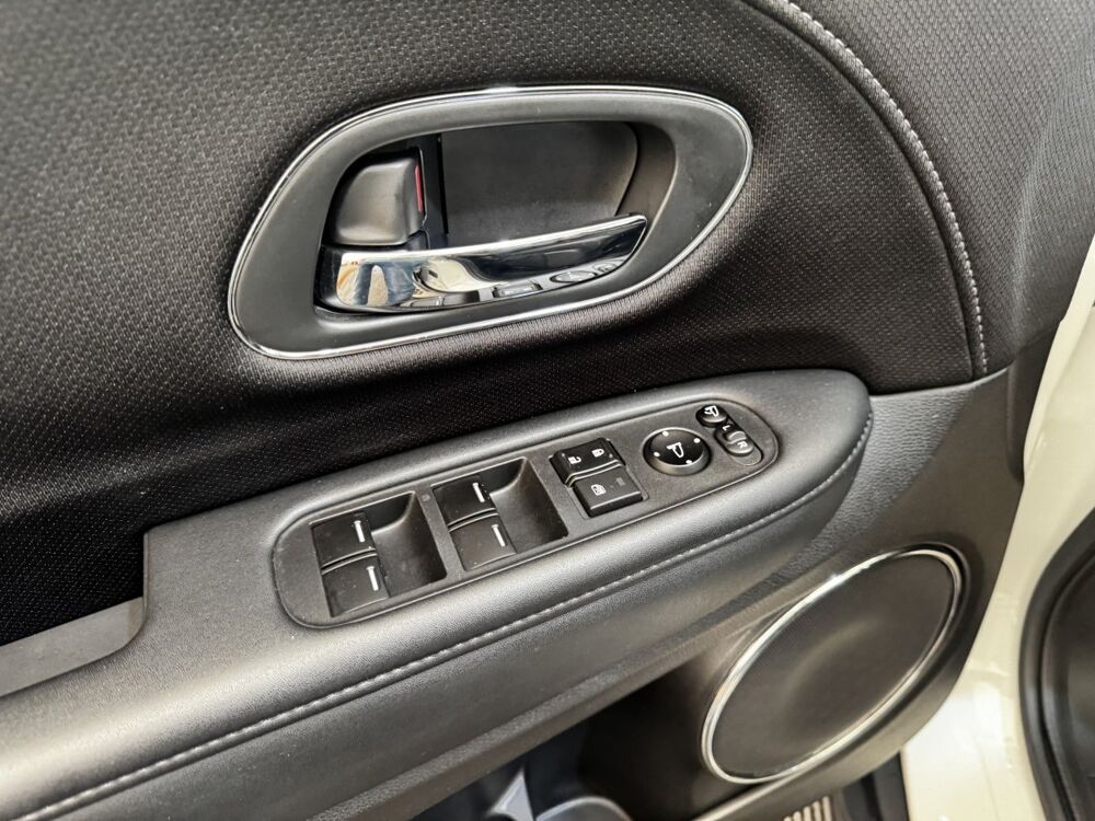HR-V 1.5 i-VTEC 130 Exclusive 2019 occasion 91580 &Eacute;tr&eacute;chy