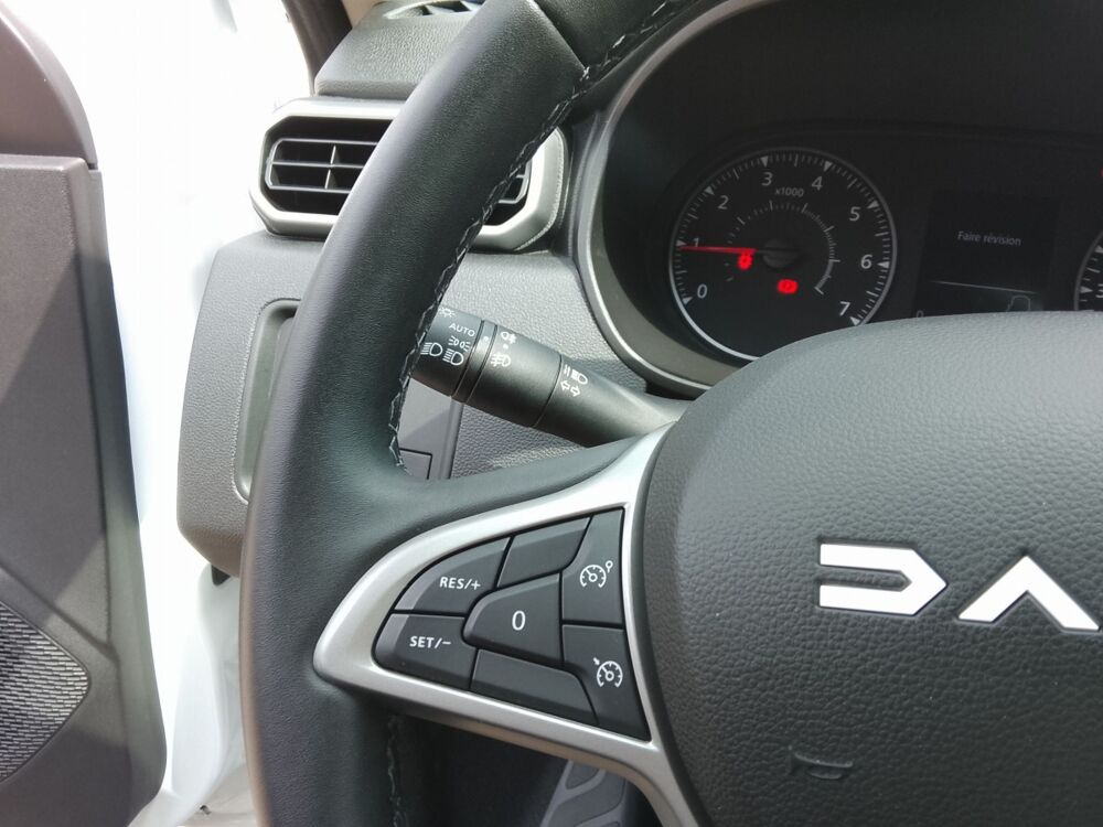 Duster Journey+ ECO-G 100 4x2 + Pack camera 360 2023 occasion 42240 Unieux
