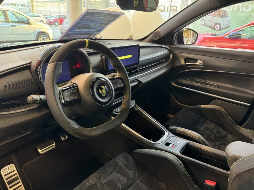 600 E Electrique 54 kWh Scorpionissima 2025 occasion 76360 Barentin