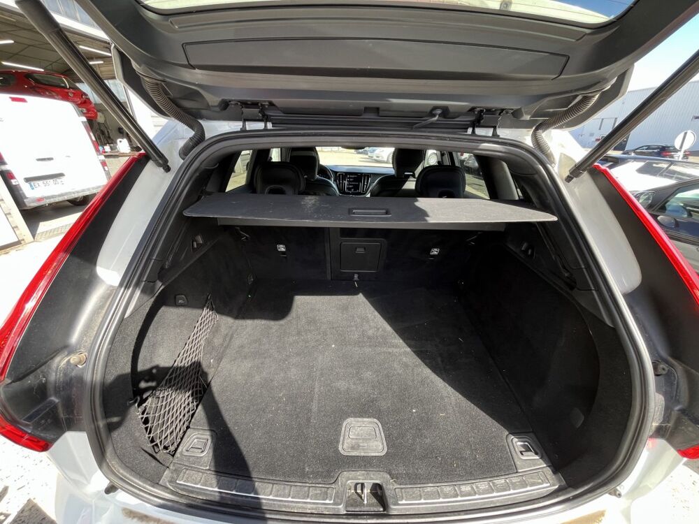XC60 B5 AWD 235 Geartro 8 R-Design 2020 occasion 44150 Saint-G&eacute;r&eacute;on