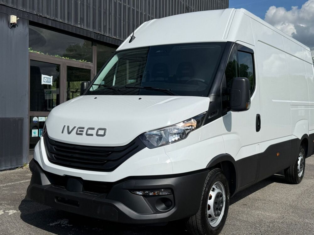 Jumpy 2.3 35S16 V12 Himatic BVA 2026 occasion 91580 &Eacute;tr&eacute;chy