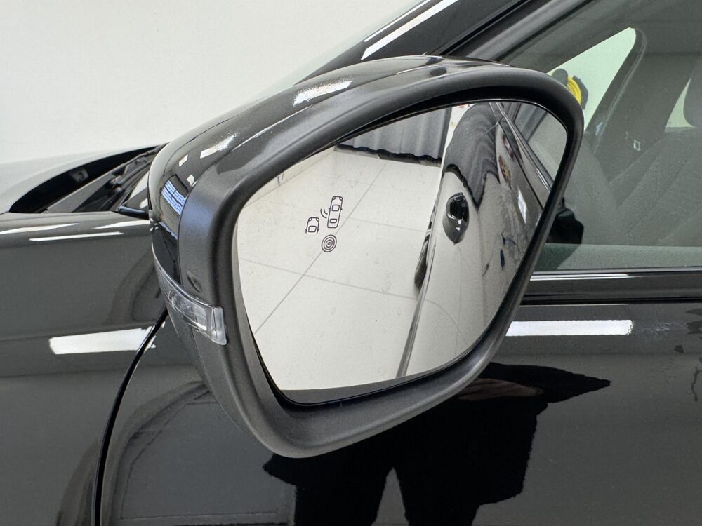 Ypsilon 1.2 Ibrida 100ch eDCT6 LX 2025 occasion 76360 Barentin