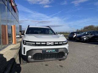 Duster journey hybrid 140 2025 occasion 38460 Cr&eacute;mieu