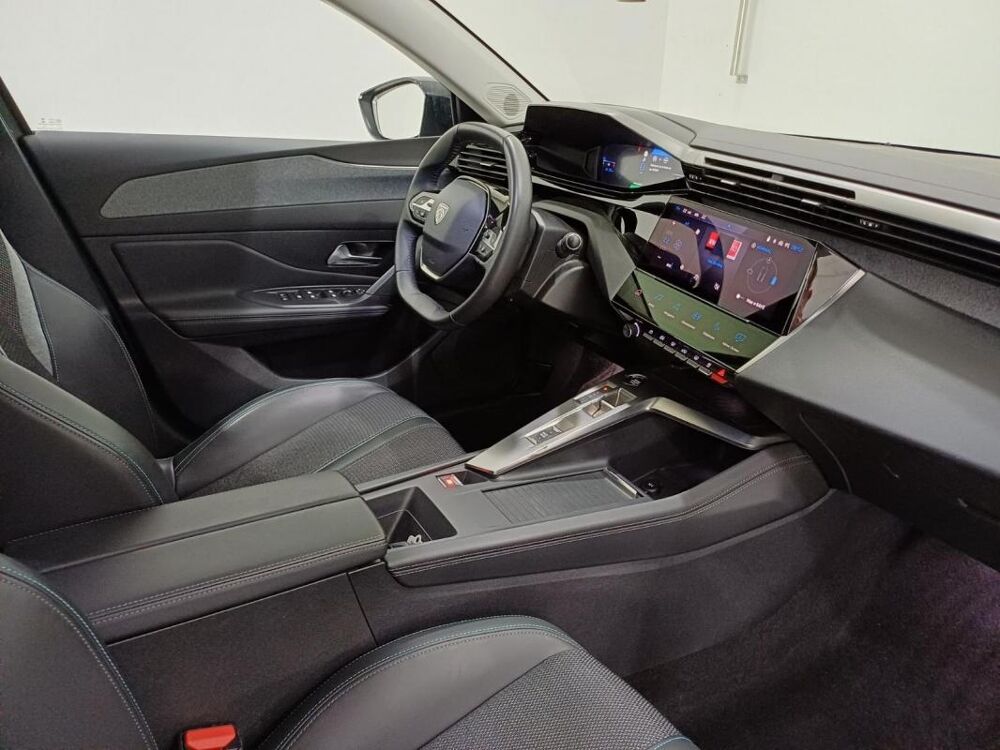 308 SW PHEV 180 E-EAT8 ALLURE PACK 2022 occasion 63300 Thiers