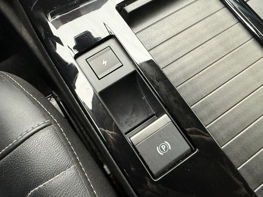 C4 &euml; 136 ch (100 kW) Auto Shine Pack 2021 occasion 69330 Meyzieu