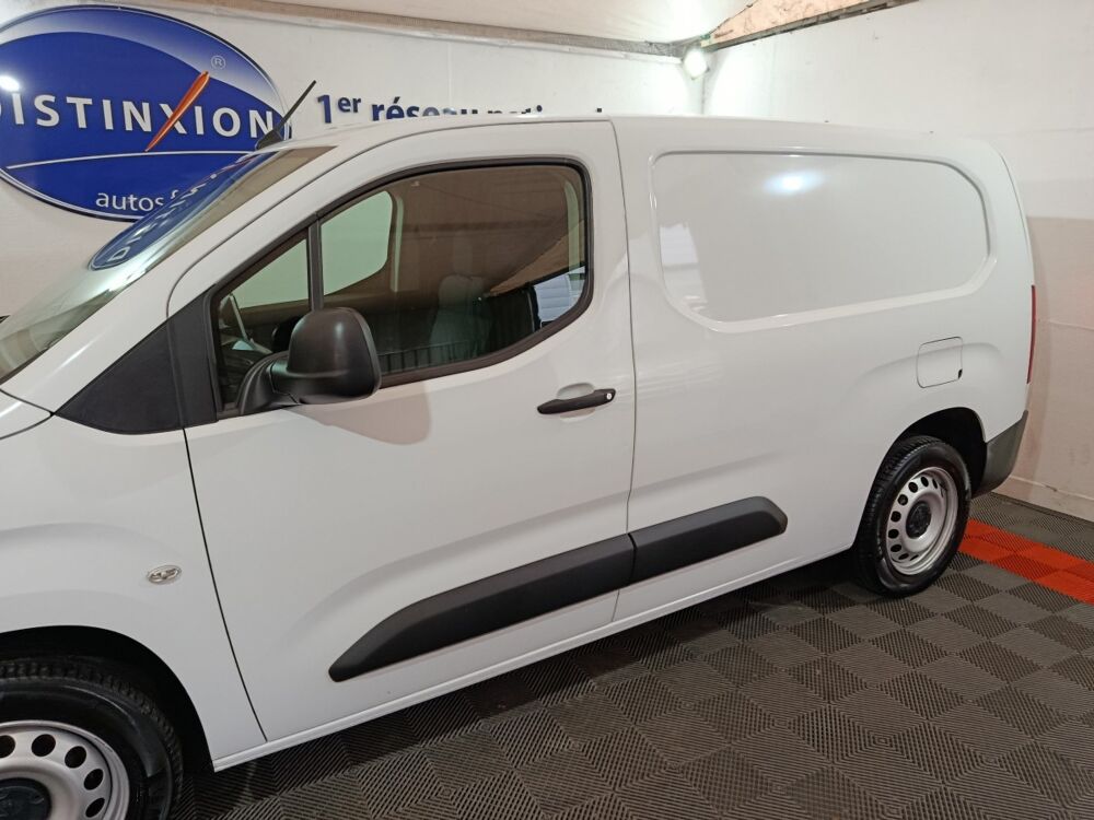 Jumpy BLUEHDI 100 S&S LONG 950KG PREMIUM 2023 occasion 91580 &Eacute;tr&eacute;chy