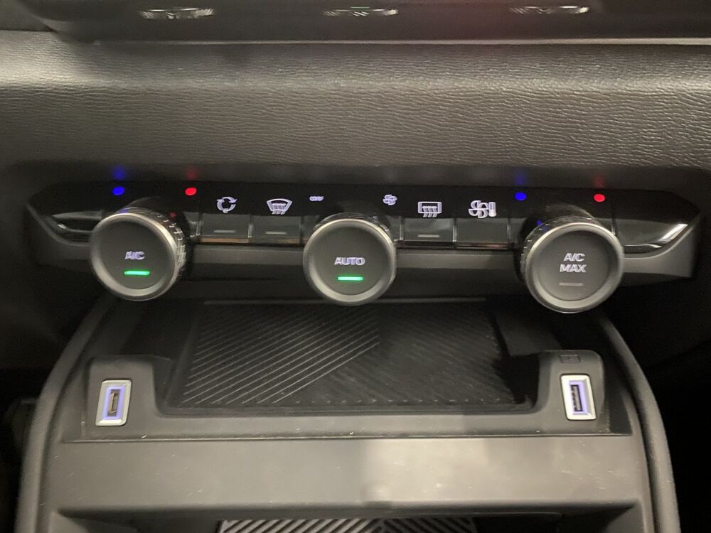 C4 e 136 ch (100 kW) Auto Feel Pack 2022 occasion 38550 Saint-Maurice-l'Exil