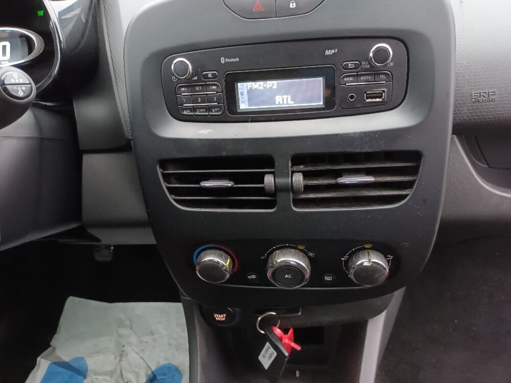 Clio IV Expression 1.2 16v 75 2015 occasion 35210 Ch&acirc;tillon-en-Vendelais
